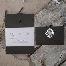 Siyah Katlamalı Zarfsız Davetiye